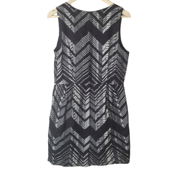 Forever 21  love 21 black white sleeveless dress - Picture 3 of 13